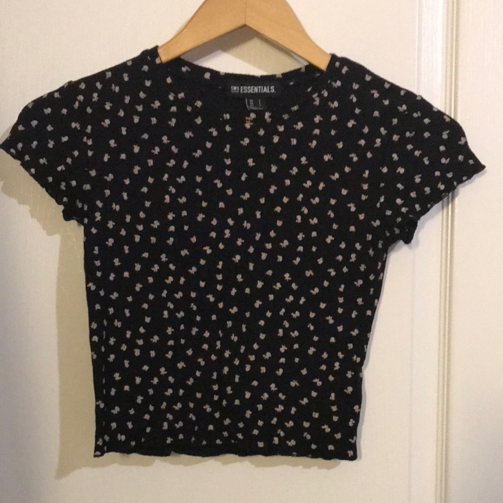 Essentials Black Floral Short Sleeve Crop Top